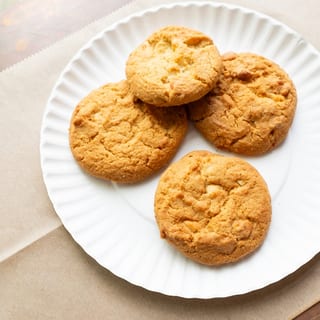 White Chocolate Macademia Cookie